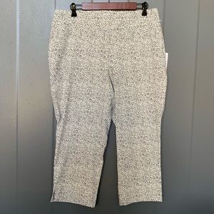 Plus Black/white leopard Capri trouser 14W-22W